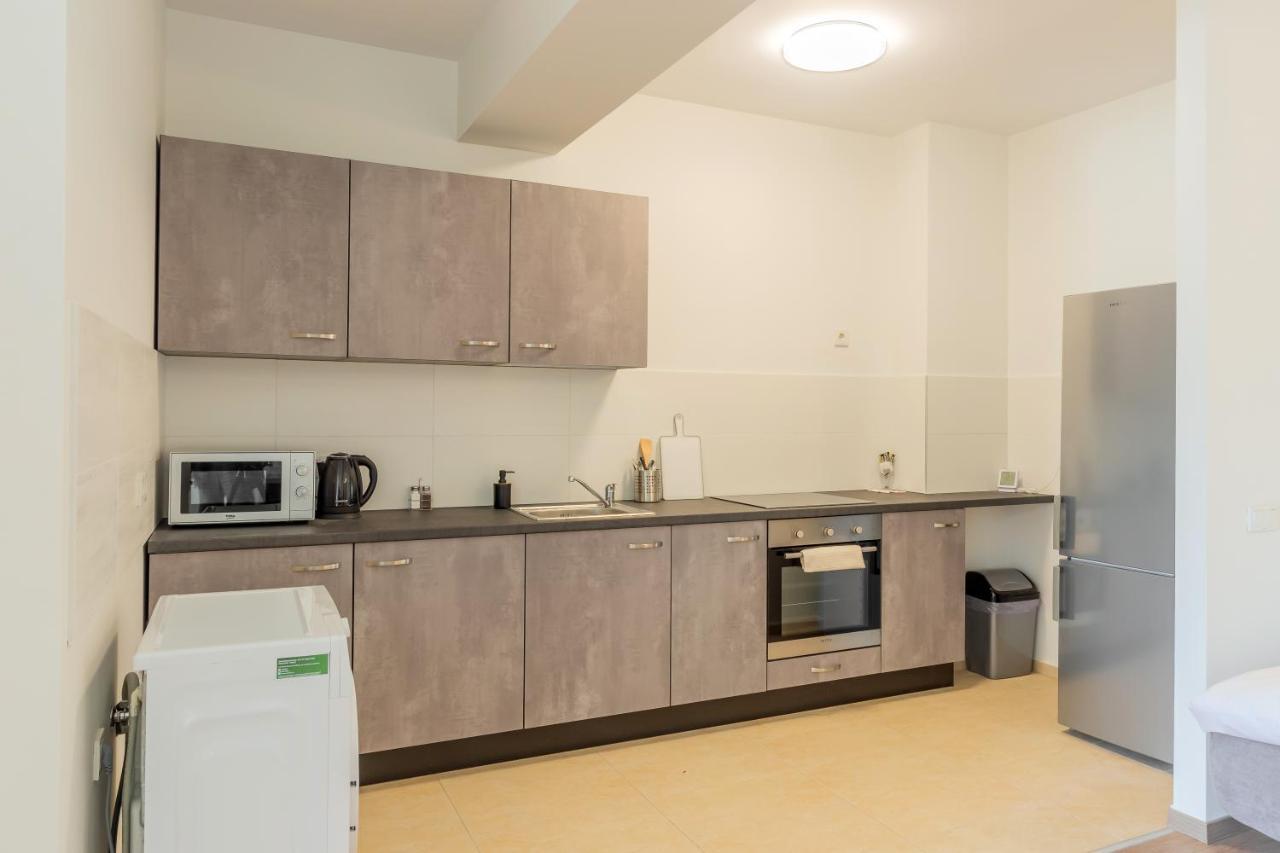 Atlas Unirii: Upscale Flats In The Heart Of Bucharest! Екстериор снимка