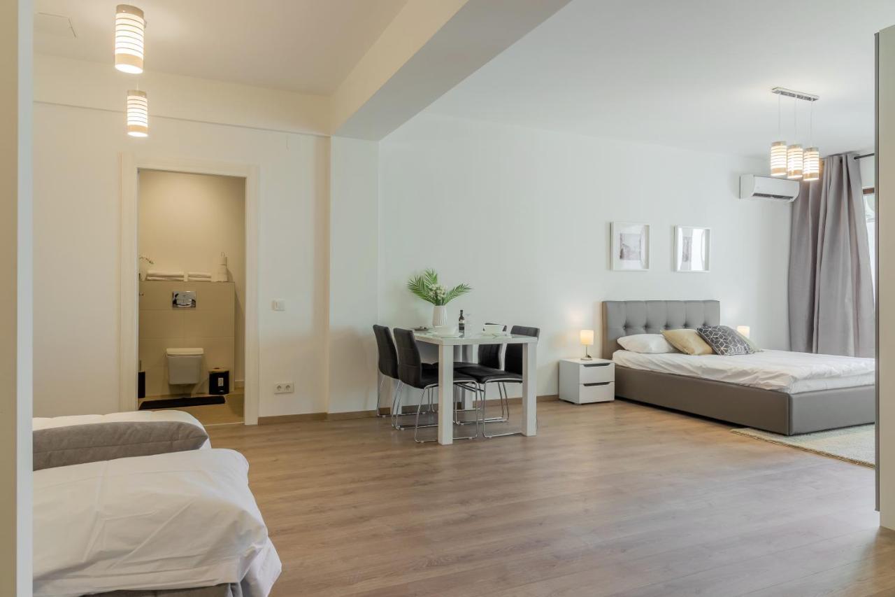 Atlas Unirii: Upscale Flats In The Heart Of Bucharest! Apartment Екстериор снимка