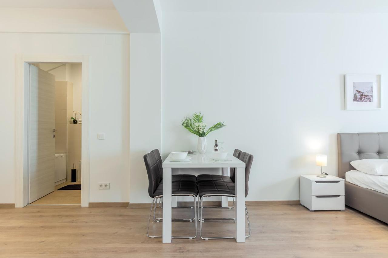 Atlas Unirii: Upscale Flats In The Heart Of Bucharest! Екстериор снимка