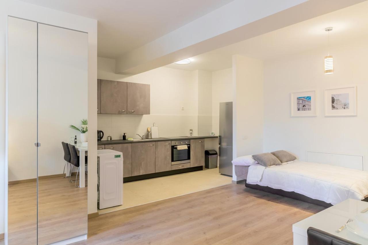 Atlas Unirii: Upscale Flats In The Heart Of Bucharest! Екстериор снимка