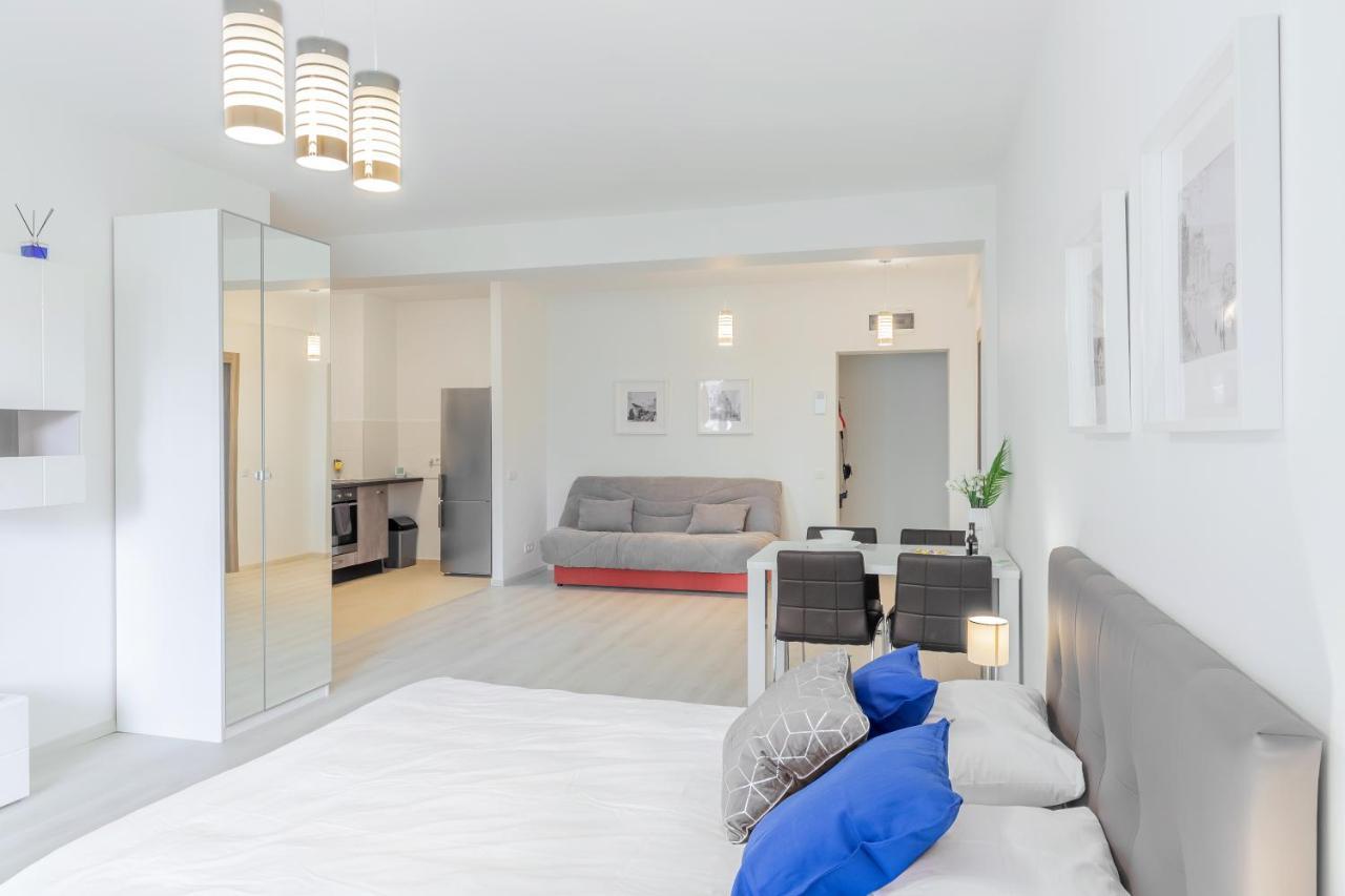 Atlas Unirii: Upscale Flats In The Heart Of Bucharest! Екстериор снимка